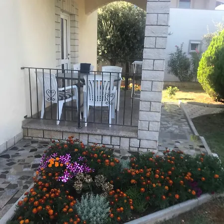 Apartments Marinela Porec Exterior photo