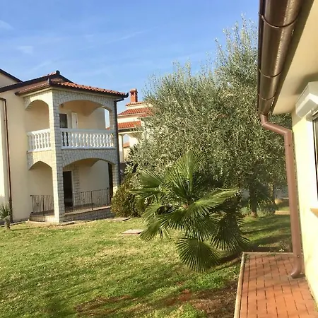 Apartments Marinela Porec Exterior photo